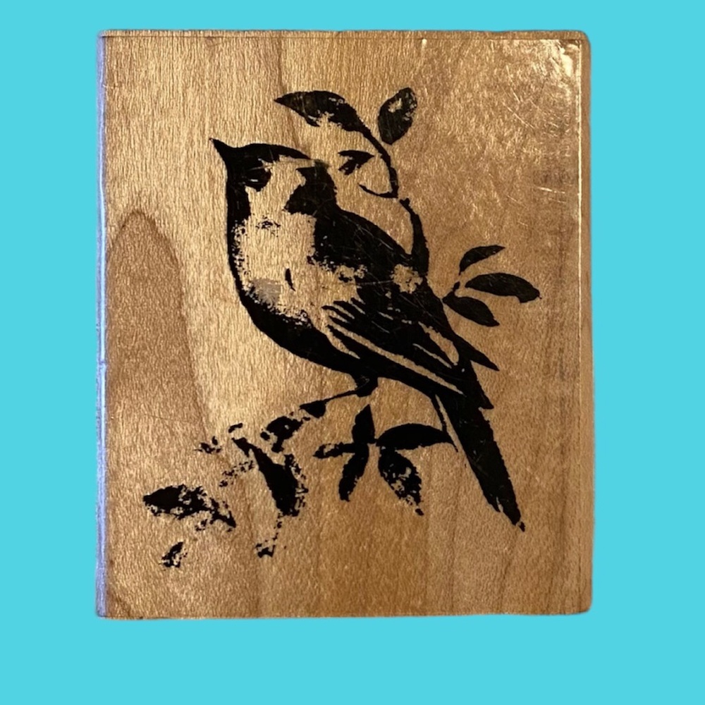 « Lone Bird » Wood Mounted Stamp by Hero Arts